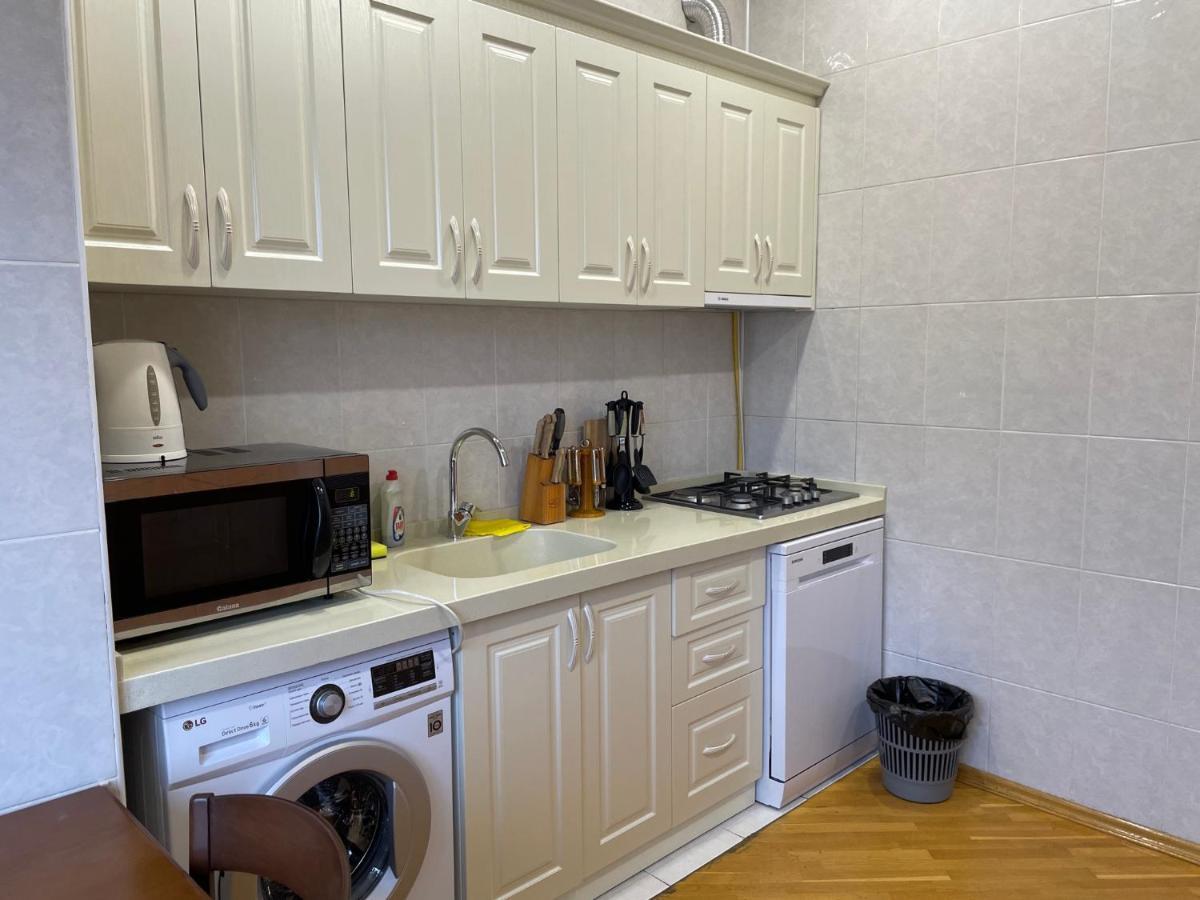 Mayden Family Apartment Баку Екстериор снимка