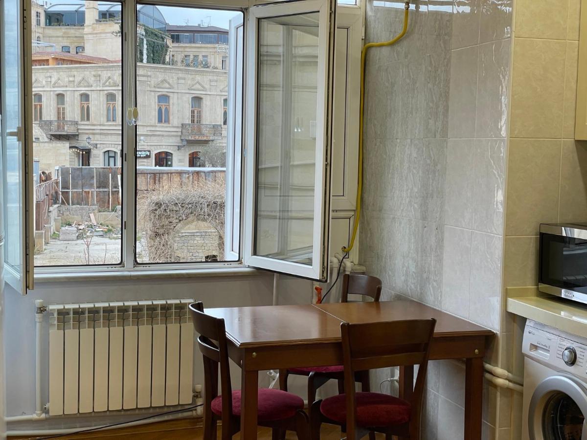 Mayden Family Apartment Баку Екстериор снимка