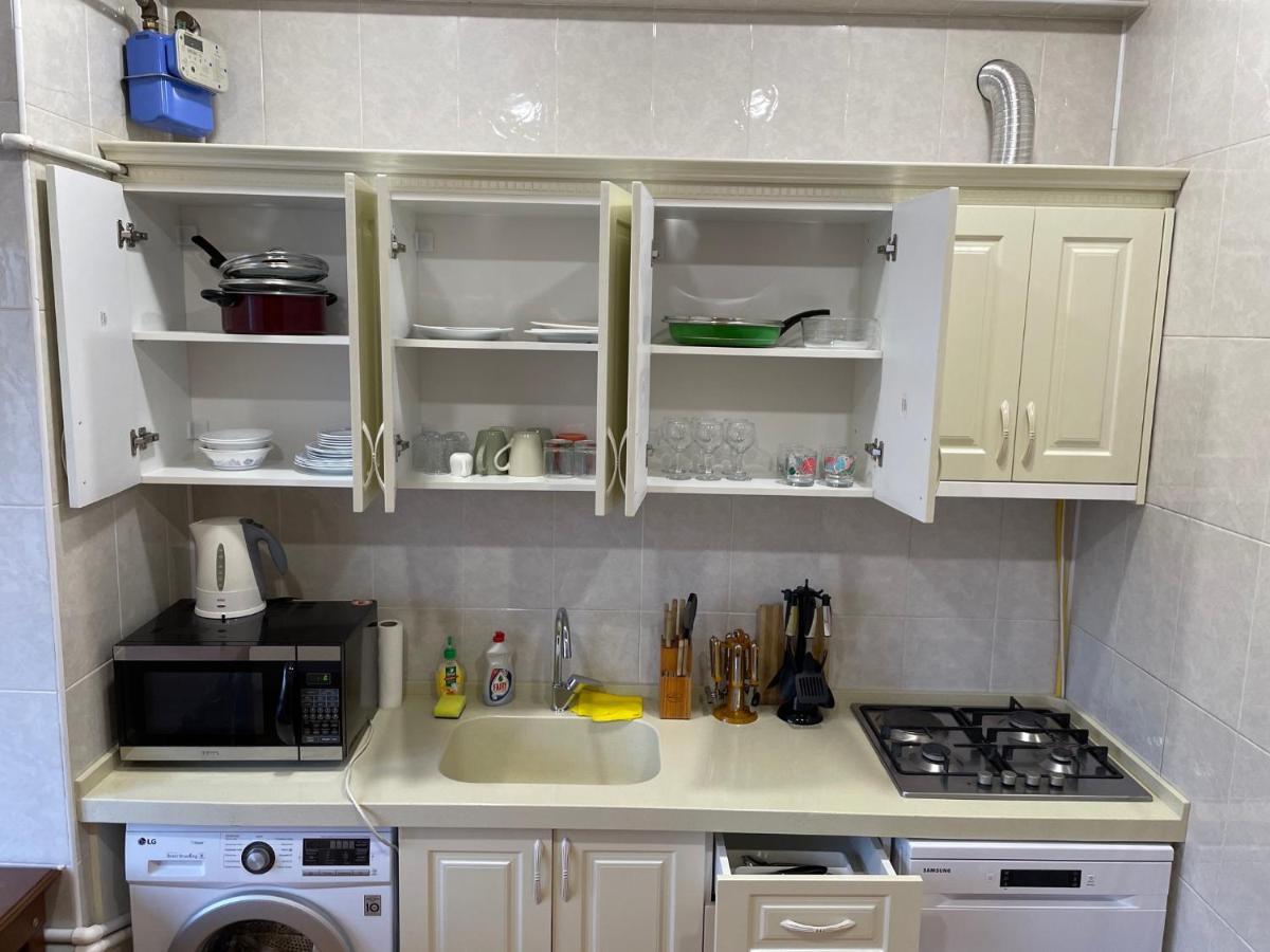 Mayden Family Apartment Баку Екстериор снимка