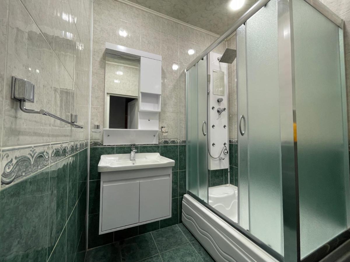 Mayden Family Apartment Баку Екстериор снимка